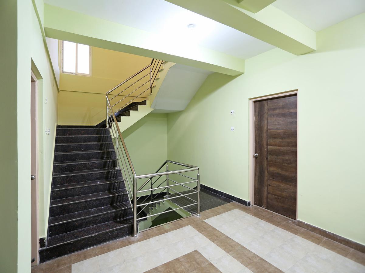 Oyo 11343 Hotel Sai International Бхубанешвар Екстериор снимка