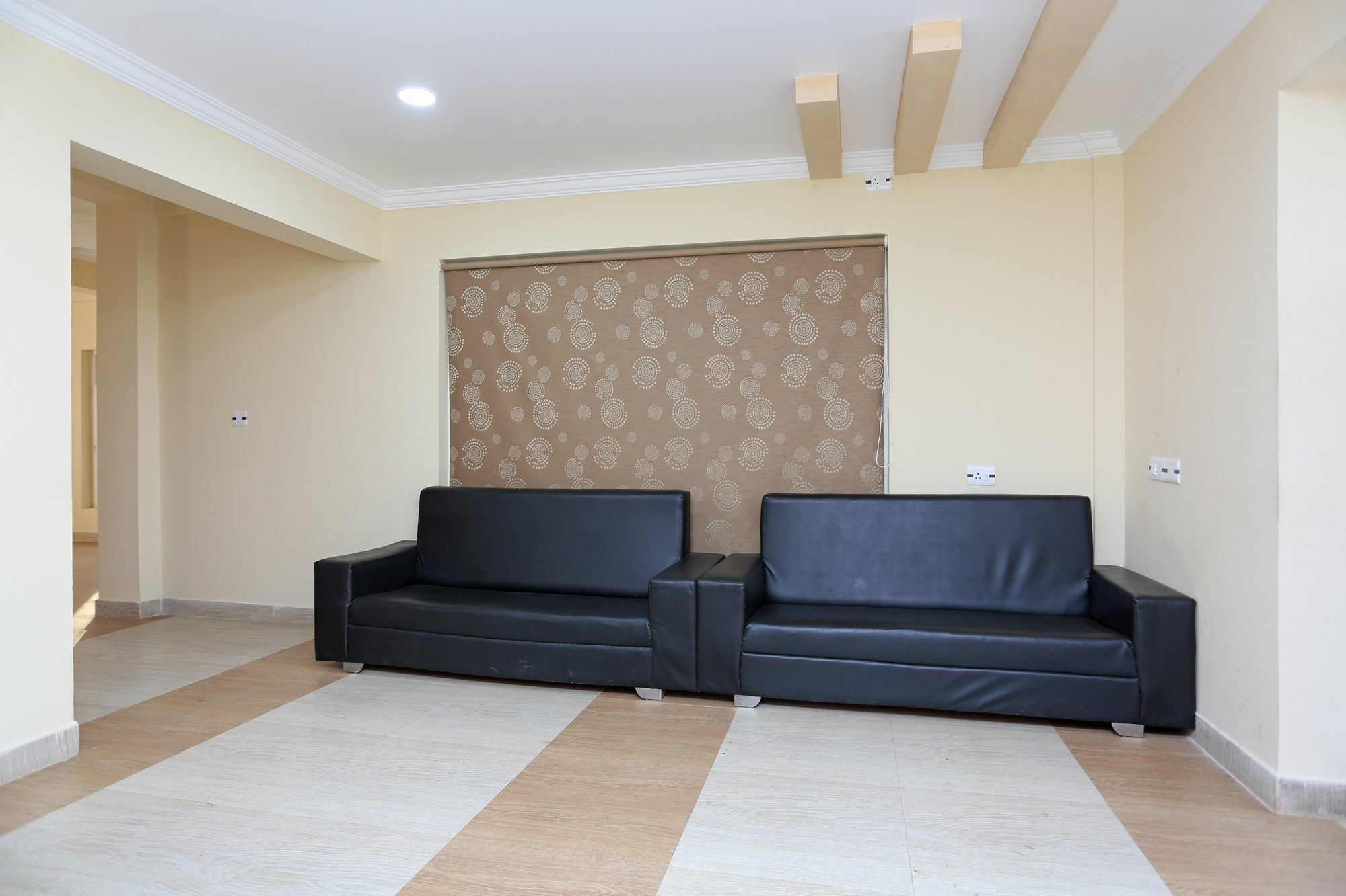 Oyo 11343 Hotel Sai International Бхубанешвар Екстериор снимка