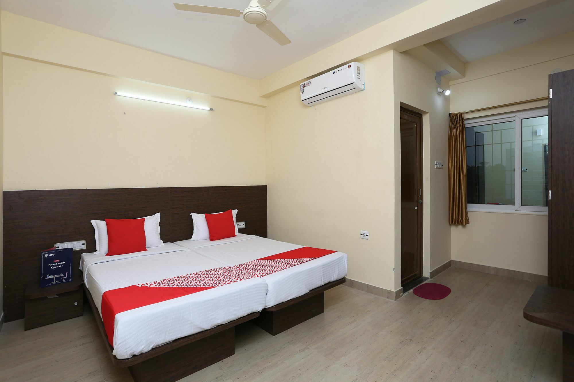 Oyo 11343 Hotel Sai International Бхубанешвар Екстериор снимка
