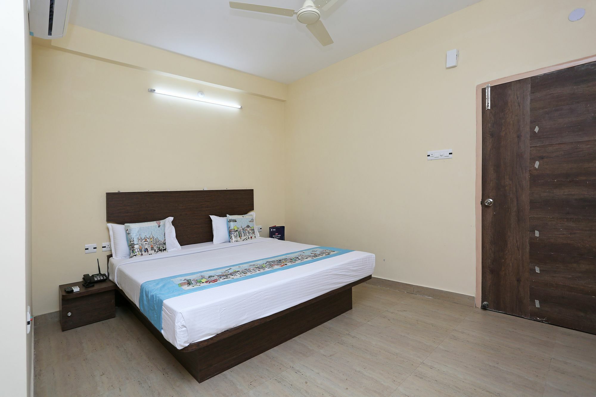 Oyo 11343 Hotel Sai International Бхубанешвар Екстериор снимка