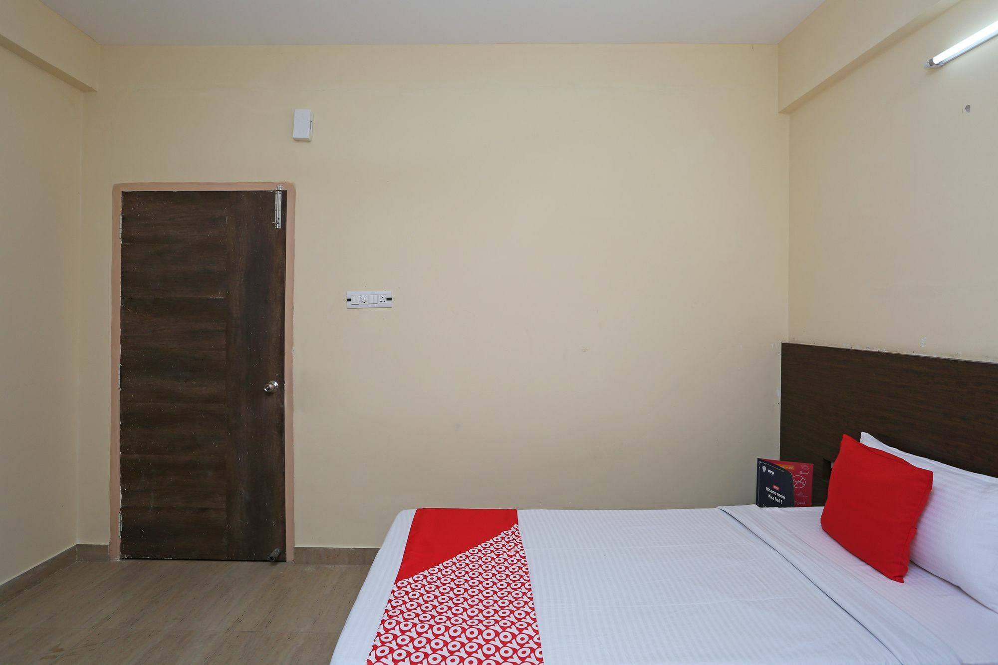 Oyo 11343 Hotel Sai International Бхубанешвар Екстериор снимка